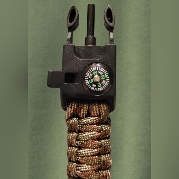 BRAND NEW SWISS ARMY 6 IN 1 PARACORD SURVIVAL/TACTICAL WRIST WATCH - Picture 7 of 10